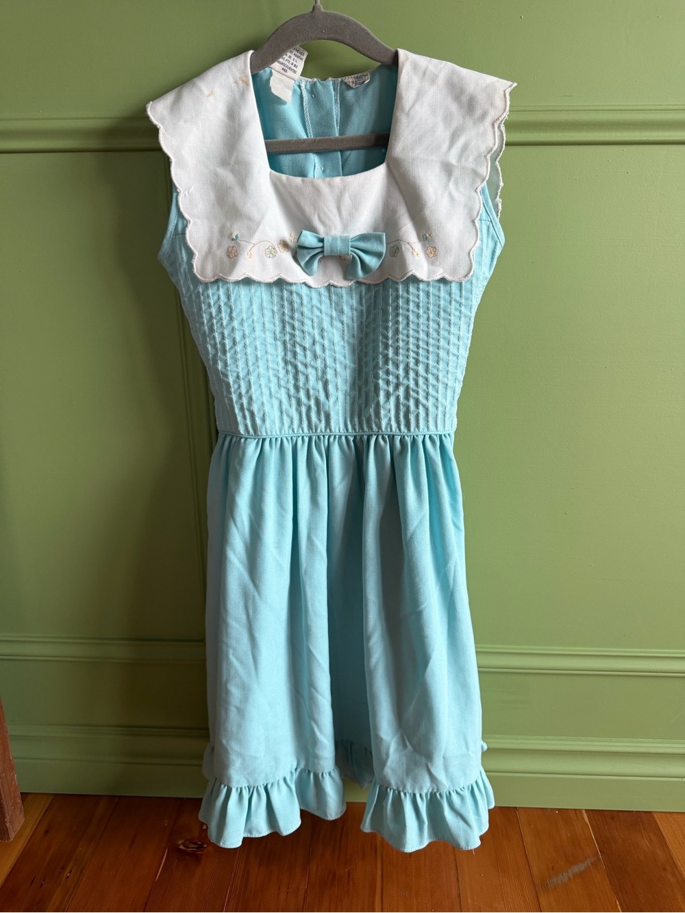 Vintage Light Blue Girls' Dress with White Scalloped Collar